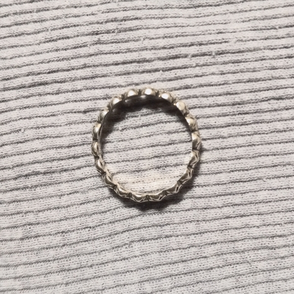 Sterling silver Unisex Skull ring. - Picture 2 of 3